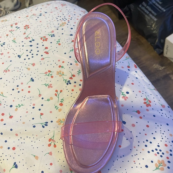 Aldo Vitra Pink sandals 7.5 US 38 EUR only one use - Picture 2 of 3